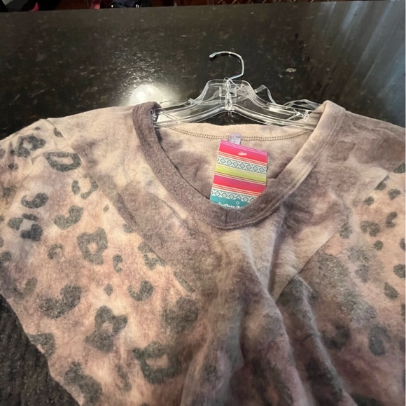 Lillypad Boutique style Textured Long sleeve Shirt - Picture 11 of 12